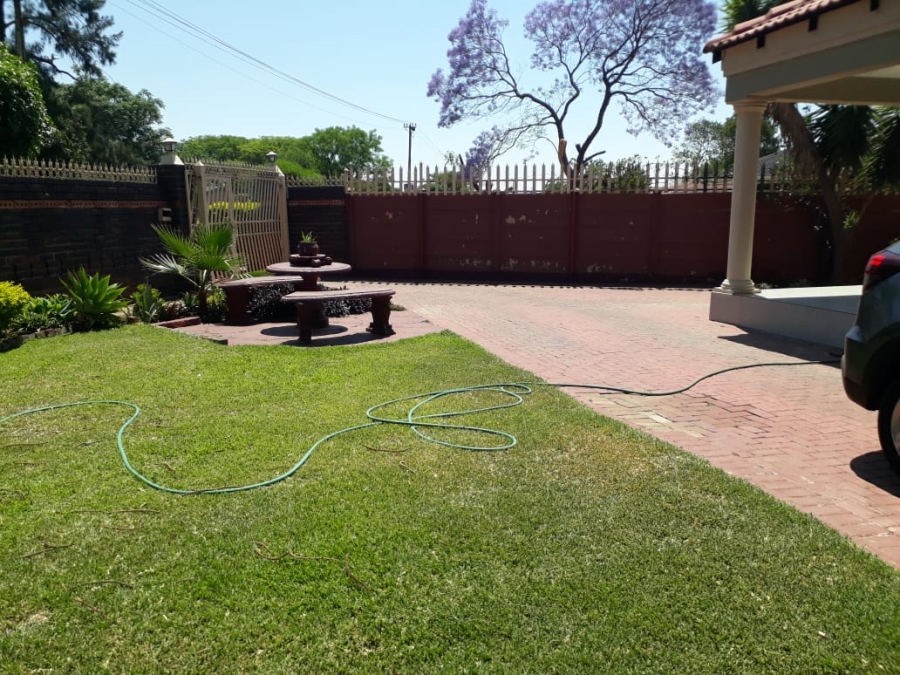 3 Bedroom Property for Sale in Rustenburg North North West